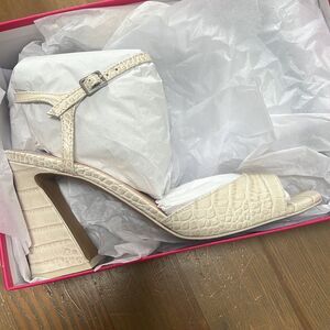Vince Camuto Ivory Summer Croco